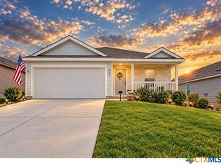 913 Riviera Ct, Seguin, TX 78155