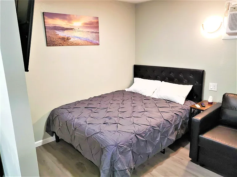 4646 Home Ave #2 — Photo 4