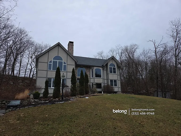 24 Table Rock Rd — Photo 2