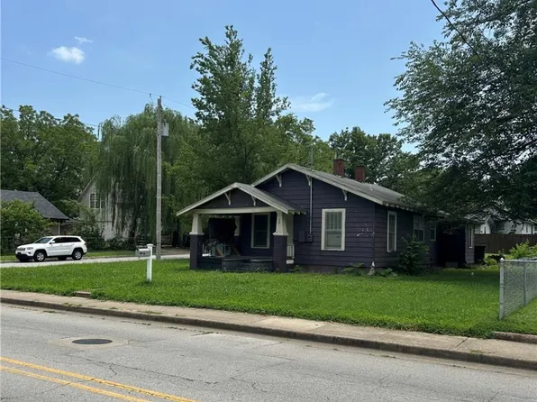 323 Caudle Ave #1, Springdale, AR 72764