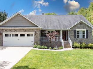350 Stonecrest Loop, Crossville, TN 38571