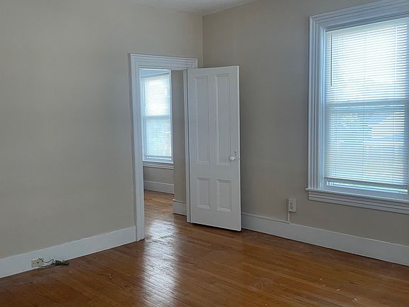 5th image of 40 Dean Ave Floor 2