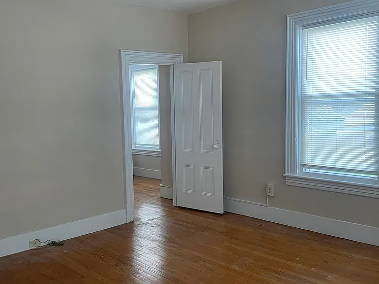 40 Dean Ave #2 — Photo 5