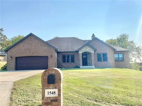 1548 Heather Ln, Webb City, MO 64870