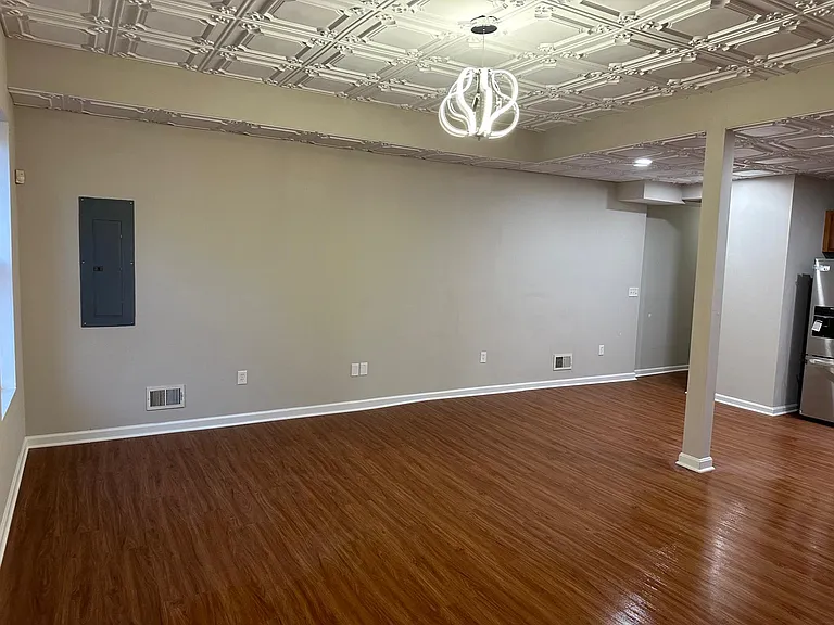 222 N Liberty St #3 — Photo 18
