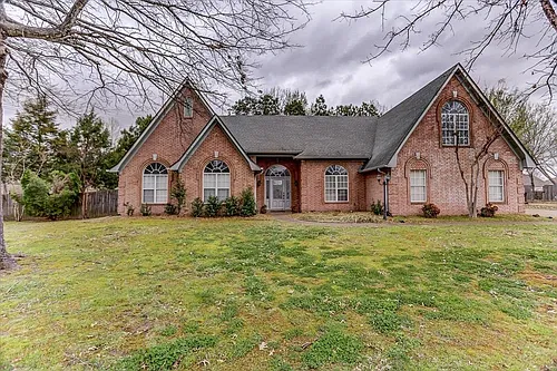160 Cottonwood Dr Photo 1
