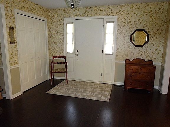 5th image of 3065 Rosemont Dr