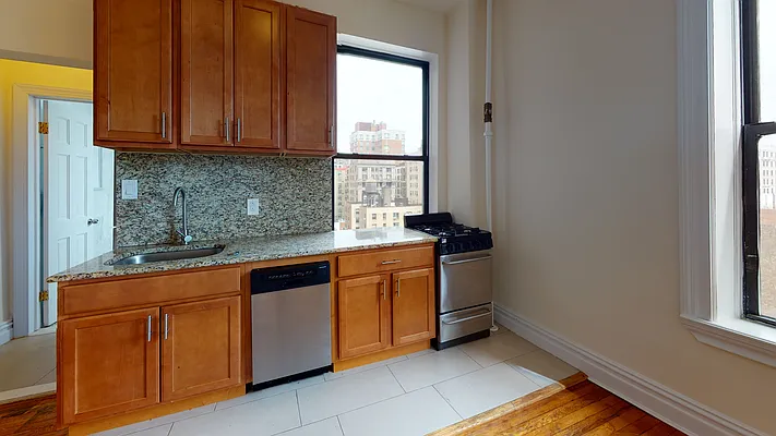 Rented by Bond New York | media 8