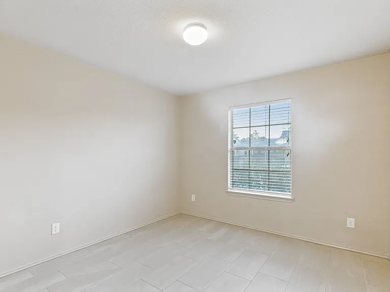 2414 Fall Aster Dr — Photo 19
