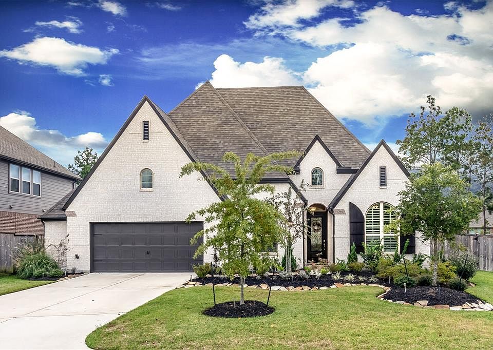 1st image of 109 Little Ivy Ln