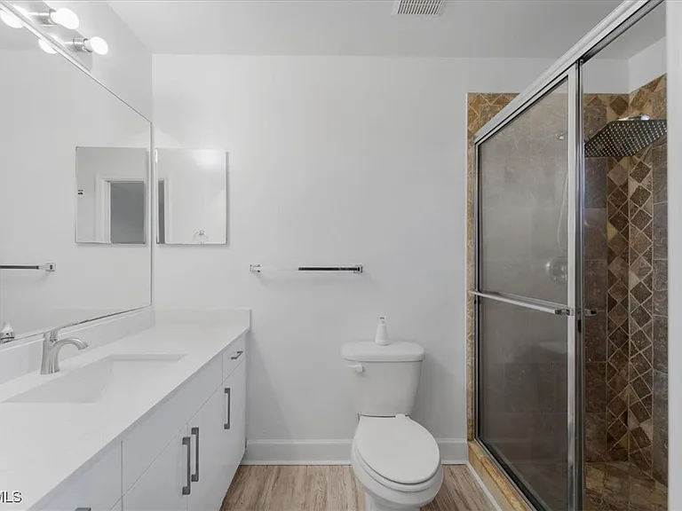 234 Pullman St — Photo 35