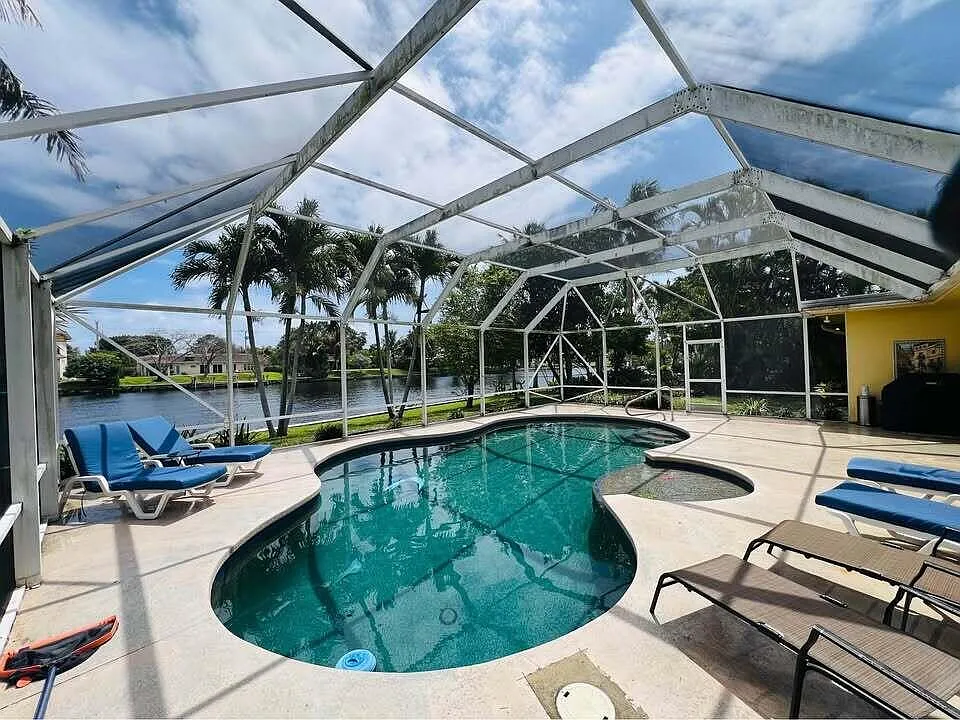 4 bed, 3.0 bath, 2166 sqft, $8,000 — Photo 1