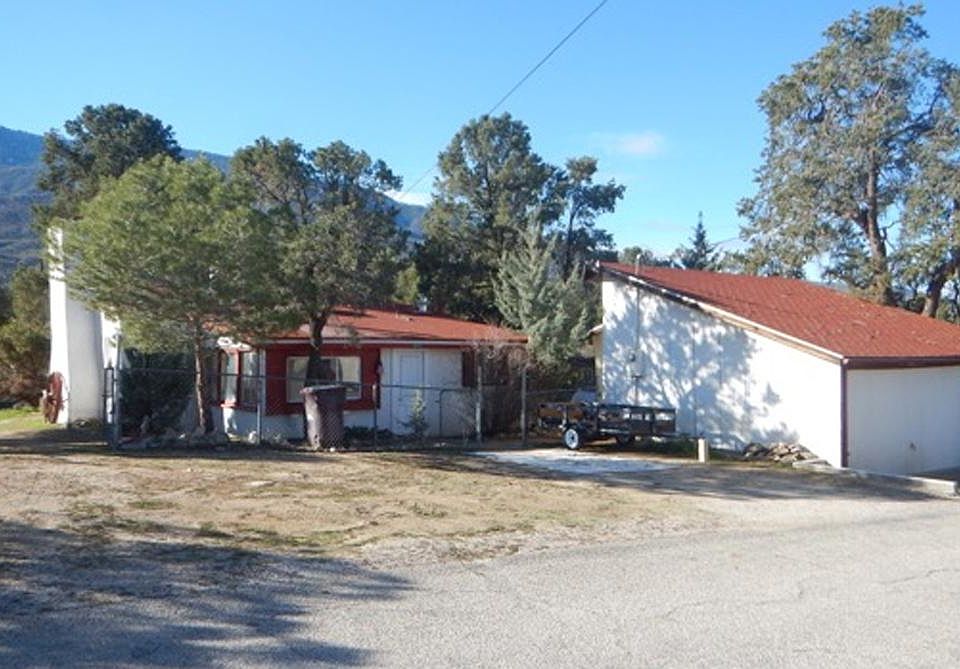 Street view, Plenty of parking