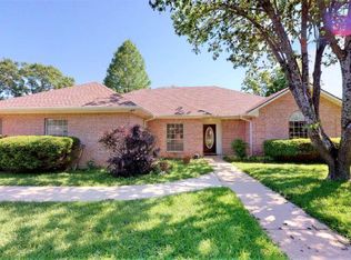 808 Angie Ln, Athens, TX 75751