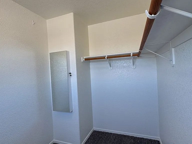 5244 Encanto Dr — Photo 13