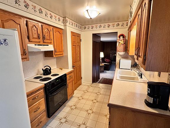 3rd image of 3306 Woodvalley Dr