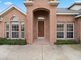 205 Autumnwood Dr, Mansfield, TX 76063