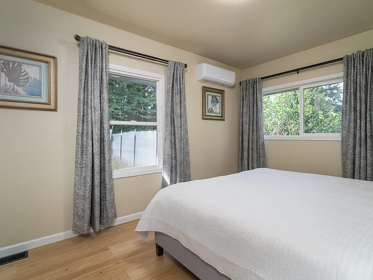 3601 Landau Ave NE — Photo 14