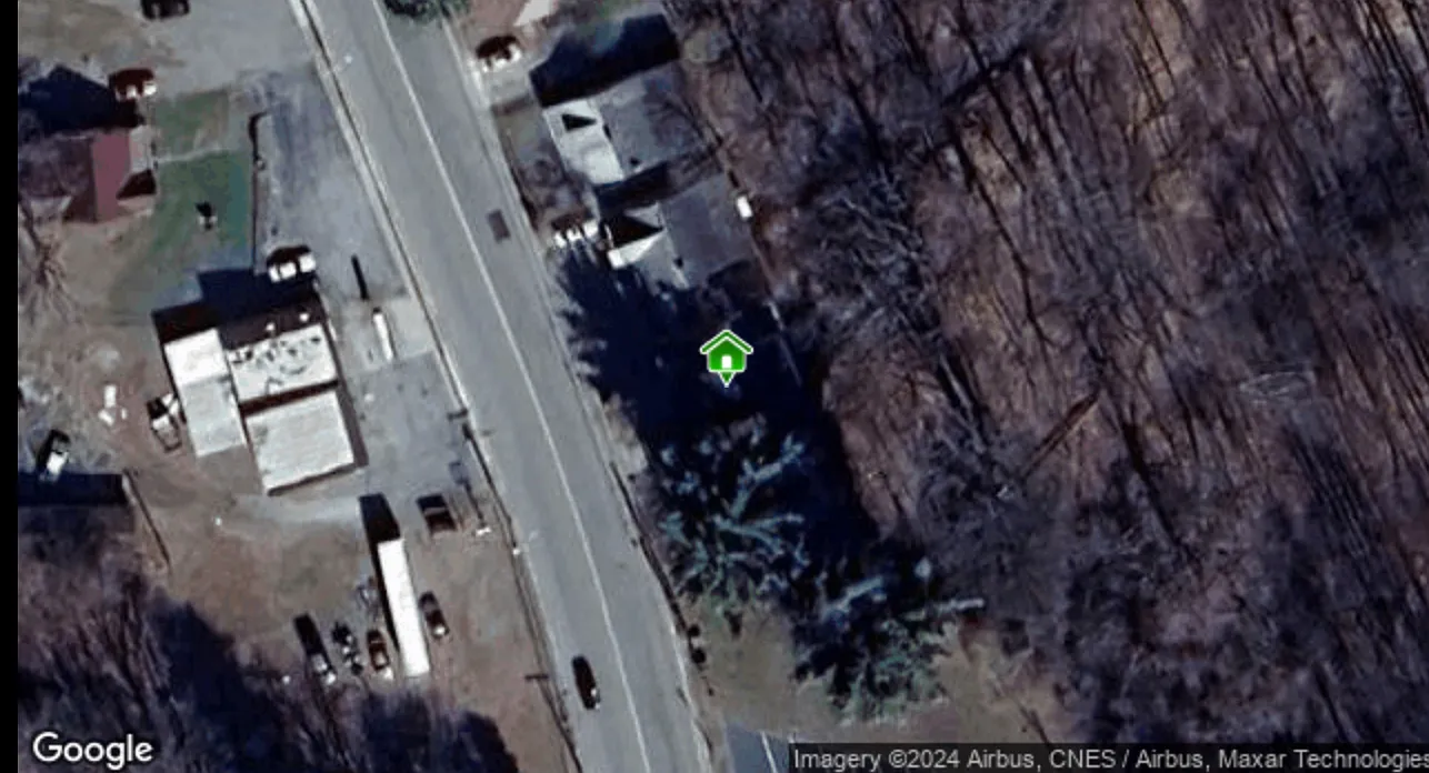 1010 Chatham Hghts Rd — Photo 2