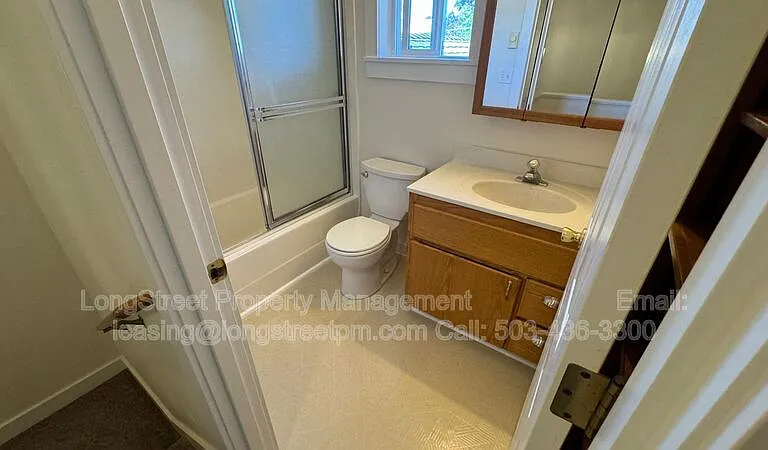 1927 NW Highland Dr — Photo 22