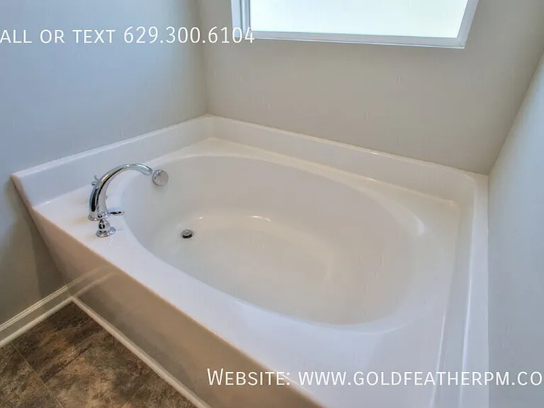 3365 Tourmaline Dr — Photo 16