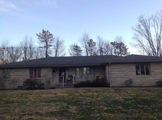 117 Pleasant View Dr, Mitchell, IN 47446