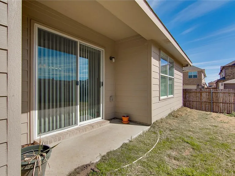 1432 Ocotillo Ln — Photo 7