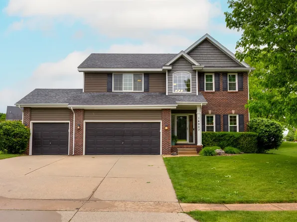 14907 Wildwood Dr, Clive, IA 50325