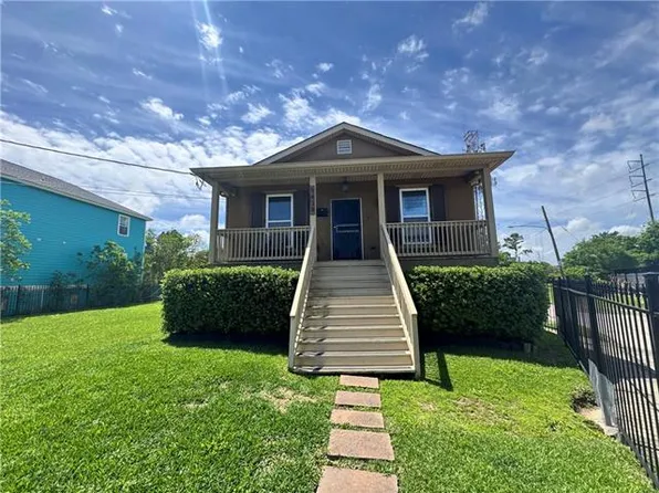 9438 Forshey St, New Orleans, LA 70118