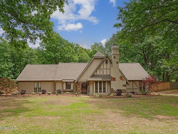 2nd image of 2684 Birch Island Dr