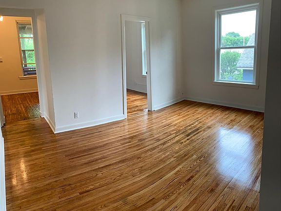 3rd image of 698 Wilson Ave APT 4