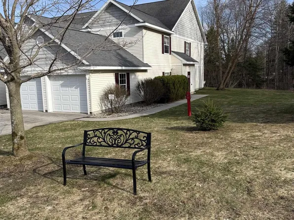 2068 Chelsea Ln #13, Traverse City, MI 49685