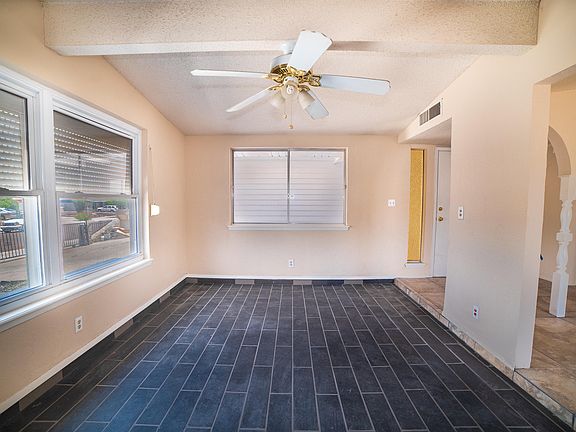 5th image of 10325 Lufkin St
