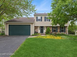 115 Lewis Ct, Saint Charles, IL 60174