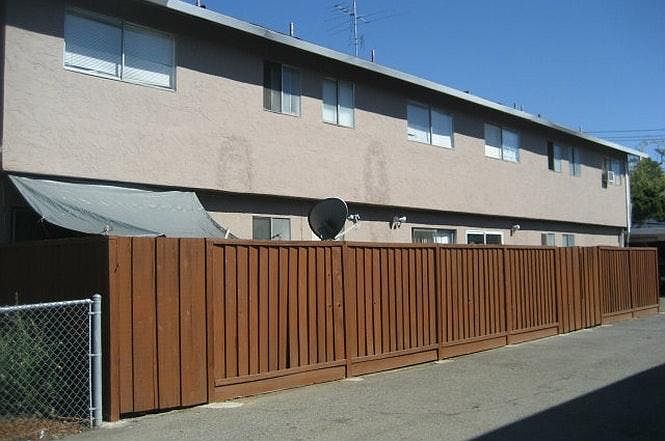 2nd image of 2342 Mammoth Dr APT 1
