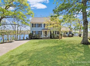 71 Timberlane Dr, Mashpee, MA 02649
