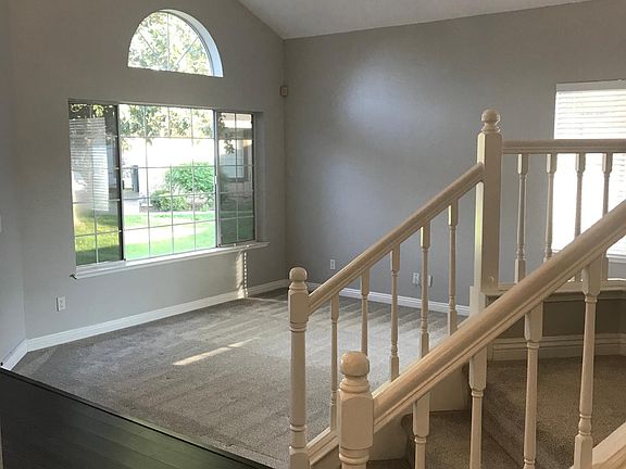 Beautful natural light and vaulted ceiling.