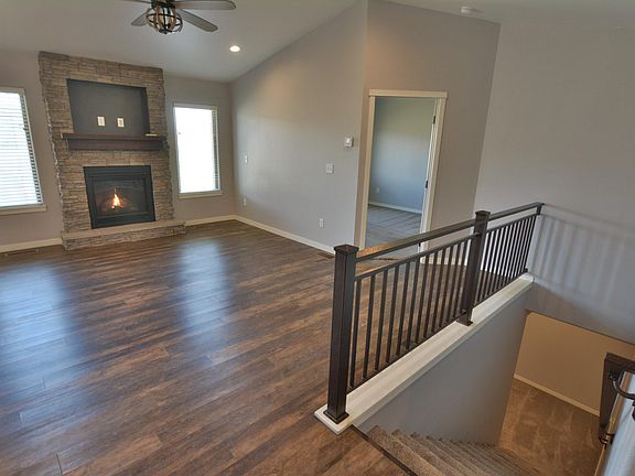 5th image of 602 Copperfield Dr