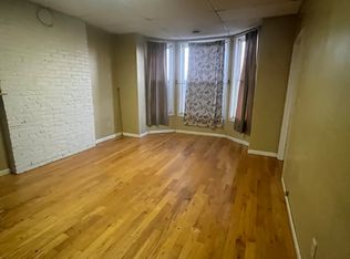 214 8th St APT 3, Troy, NY 12180