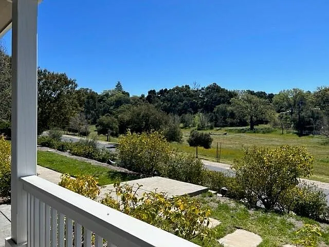945 Old Ranch Rd — Photo 30
