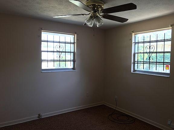 4th image of 6636 Restlawn Dr