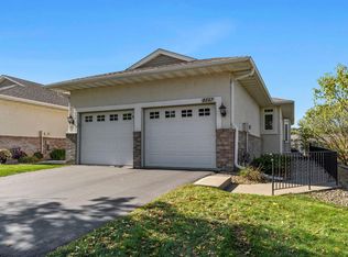 8867 Preserve Pl, Savage, MN 55378