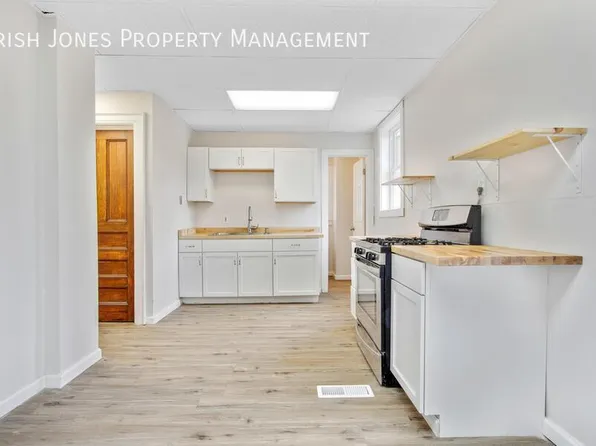 195 Auburn Ave, Buffalo, NY 14213