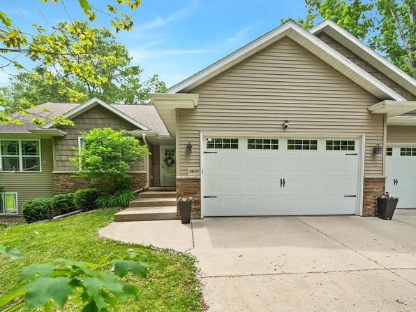 1014 La Count Rd, Green Bay, WI 54313
