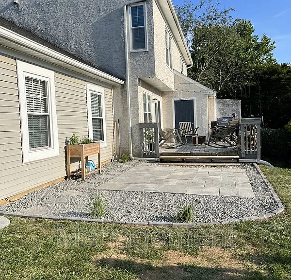 803 Bradford Ter — Photo 4