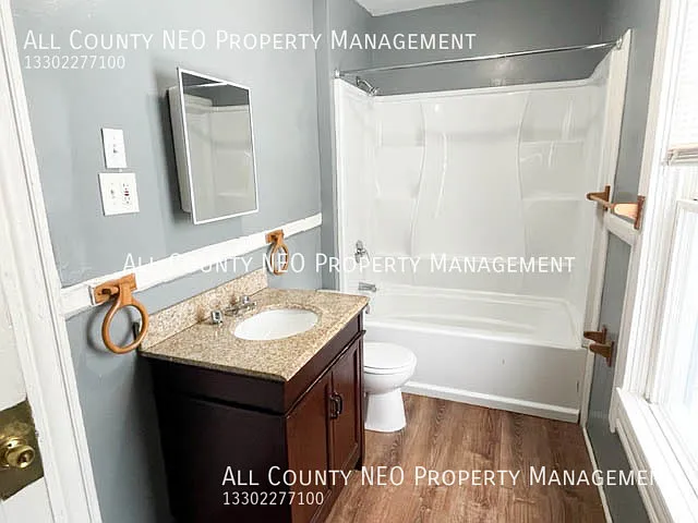 2044 W 44th St #UP — Photo 7