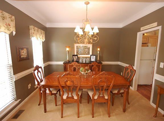 Decorator colors w/ fresh paint throughout!