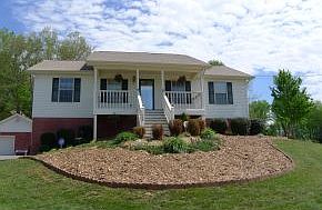 1st image of 108 Magnolia Grove Ct