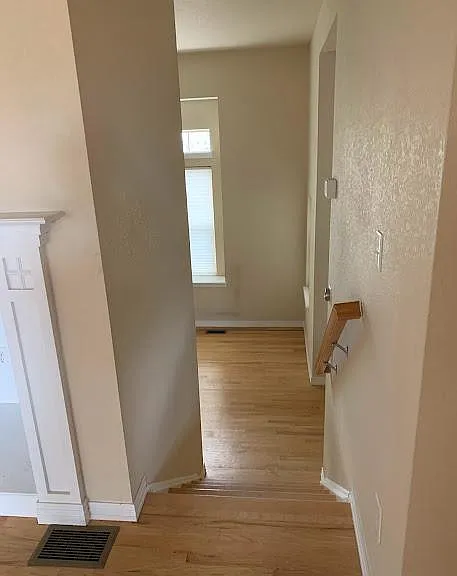 518 Homestead St — Photo 7