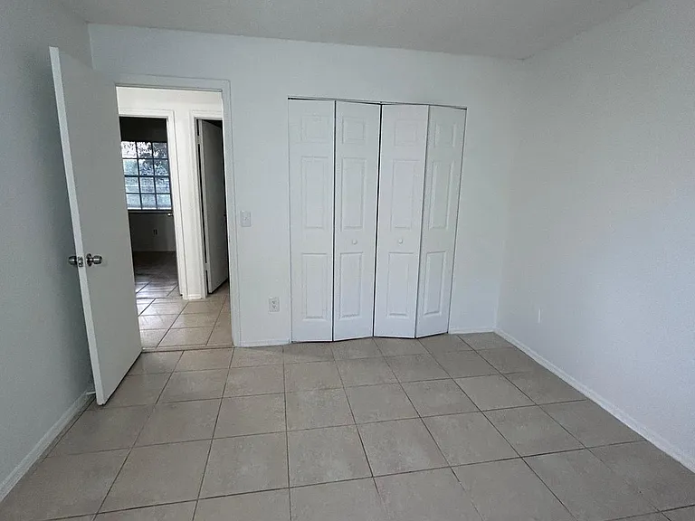 2493 SE Richmond St — Photo 21
